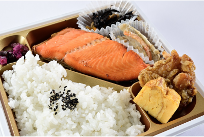 お魚弁当（サーモントラウト塩焼【DODAのお弁当】