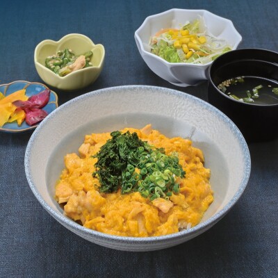 【月見のごちそう】醍醐卵の親子丼