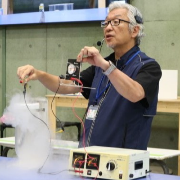 【自由研究＆工作】液体窒素の実験ショーでひえひえ！！