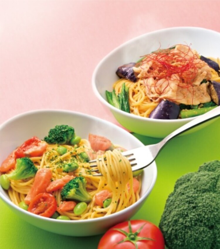 春の訪れを感じる、彩り華やかなパスタ 2 品